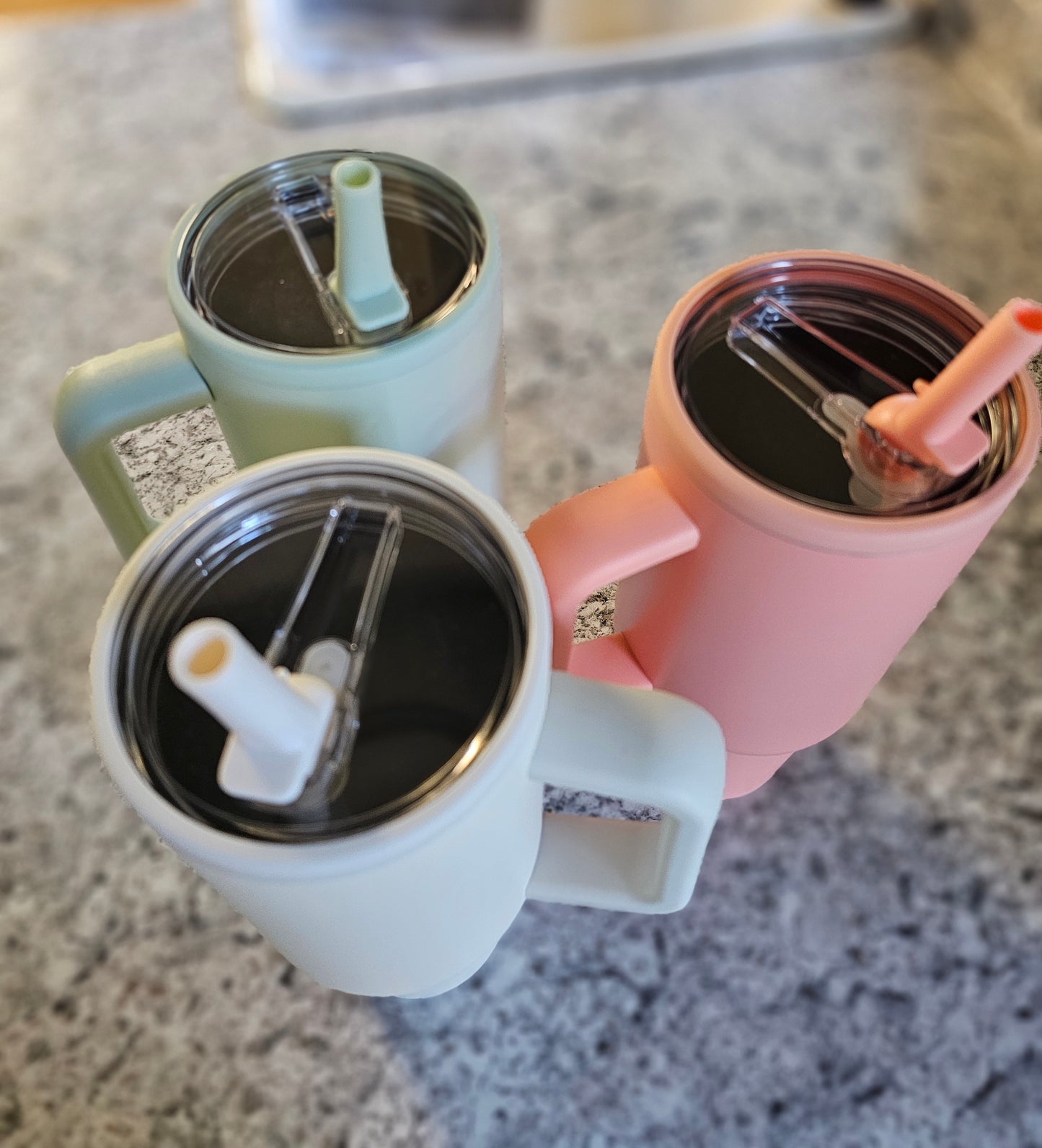 40oz stainless steel, spill proof tumbler