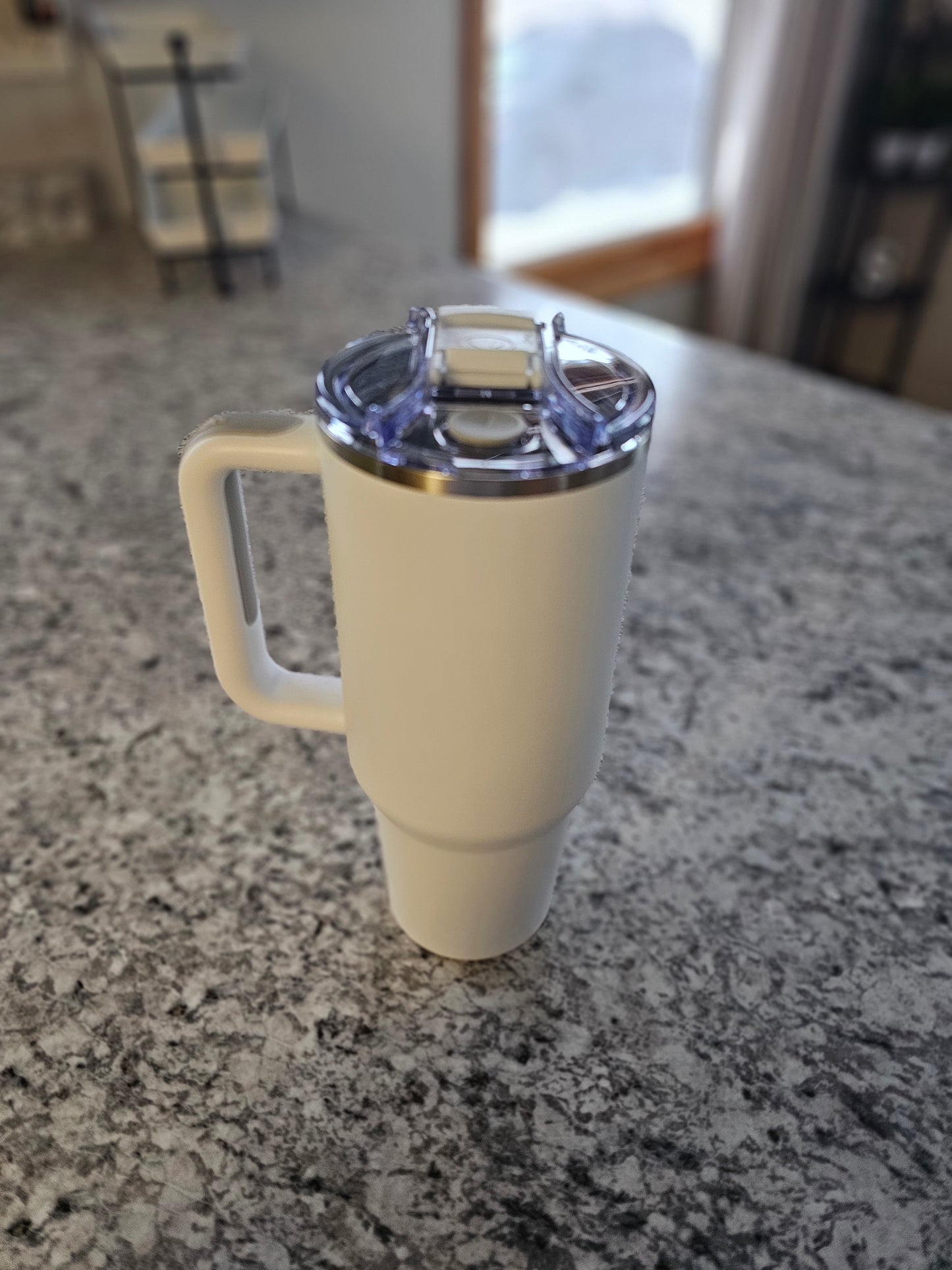 40oz HOGG, white